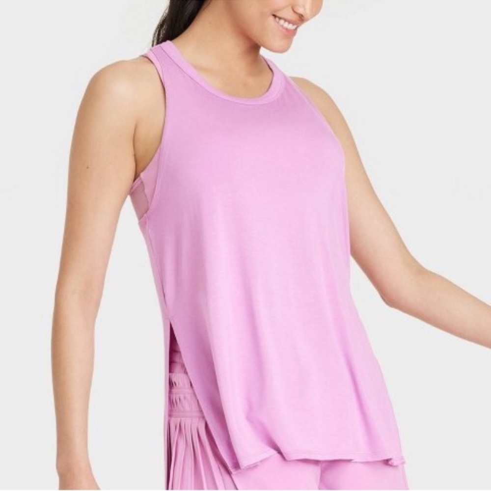 JOYLAB pink split hem tank top small
